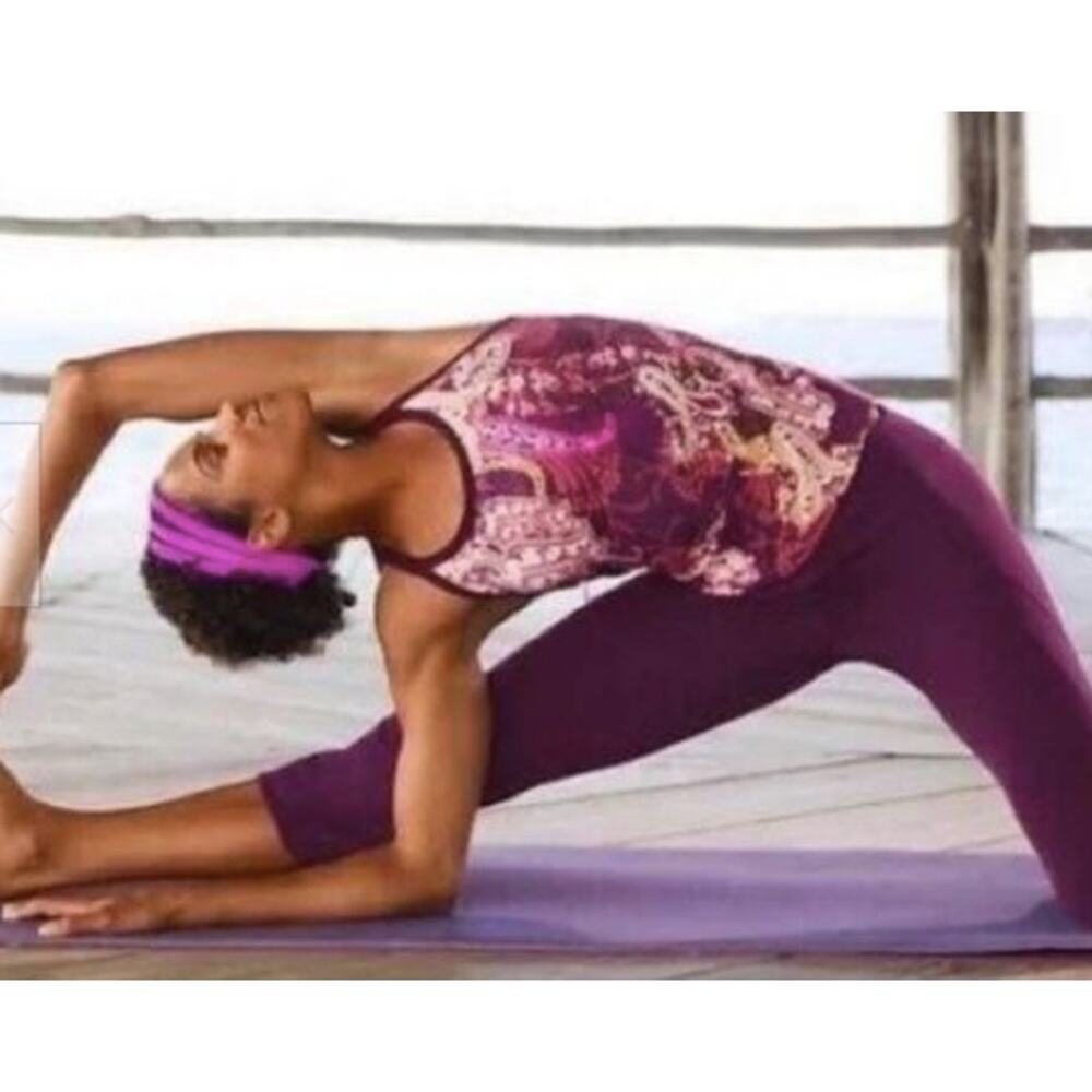 Athleta Pavitra Racerback Tank Sangria Paisley Sz M - Picture 1 of 4